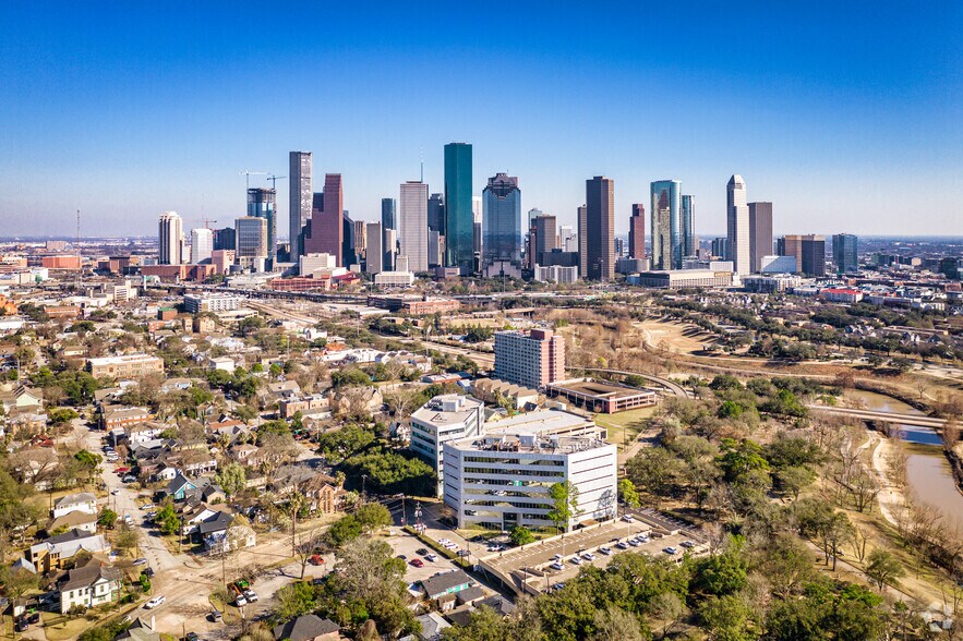 More Photos Of 601 Sawyer St, Houston Office For Lease