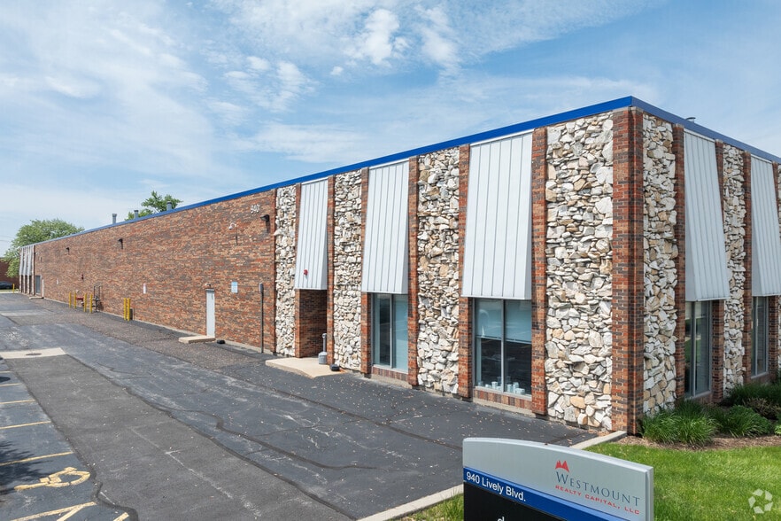 More Photos Of 940 Lively Blvd, Elk Grove Village Warehouse For Lease