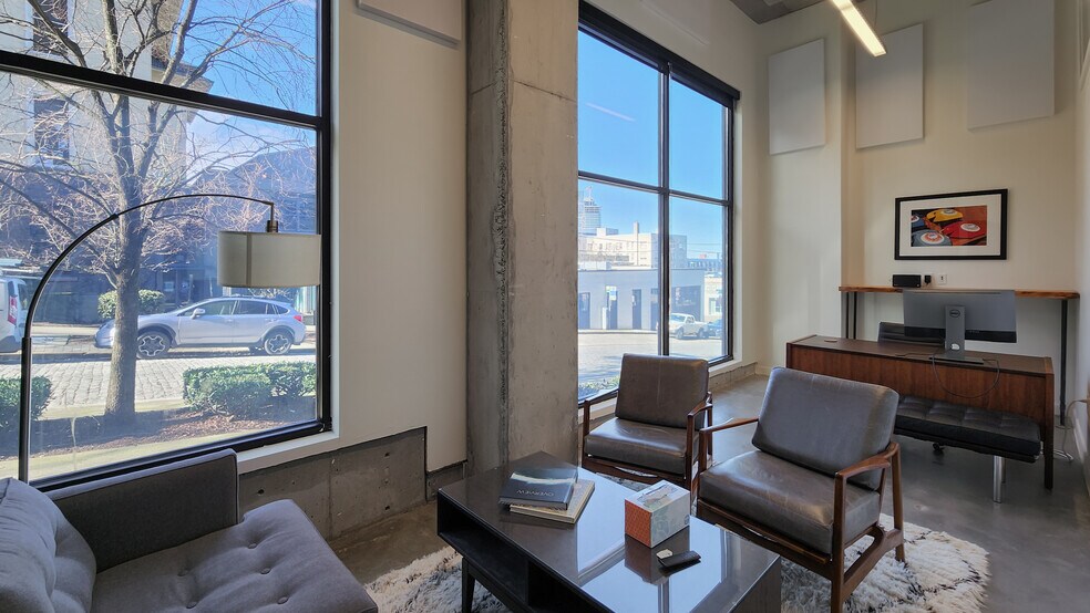 More Photos Of 1430 Summit Ave, Seattle Apartments For Lease