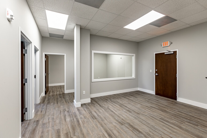 More Photos Of 1500 E Venice Ave, Venice Office For Sale