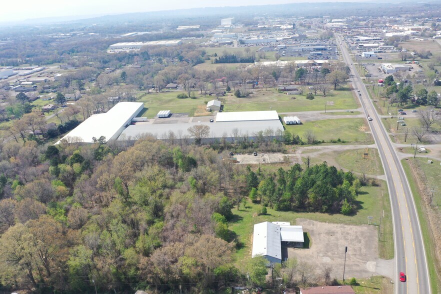 More Photos Of 3616 E Main St, Russellville Industrial For Sale