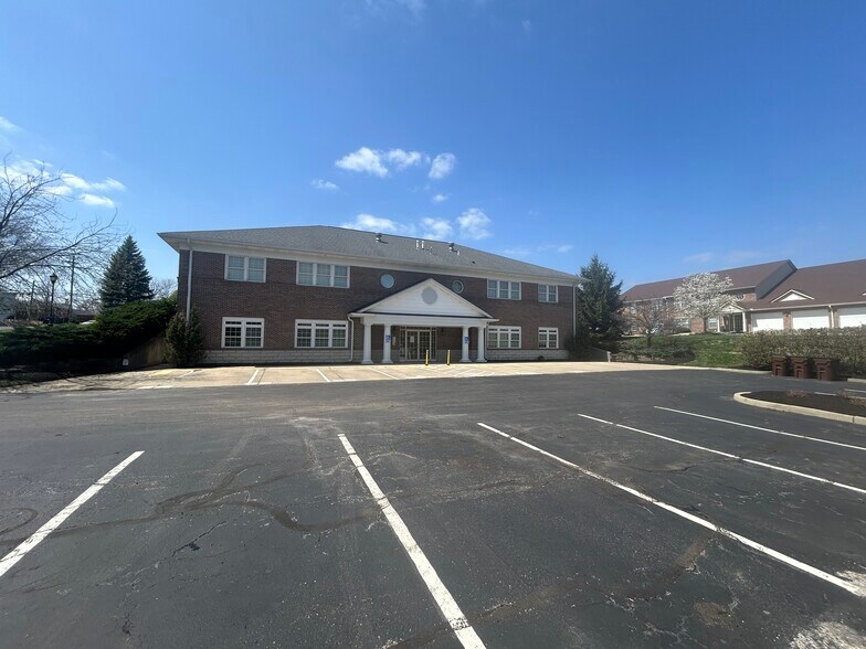 Primary Photo Of 5680 Bridgetown Rd, Cincinnati Medical For Sale