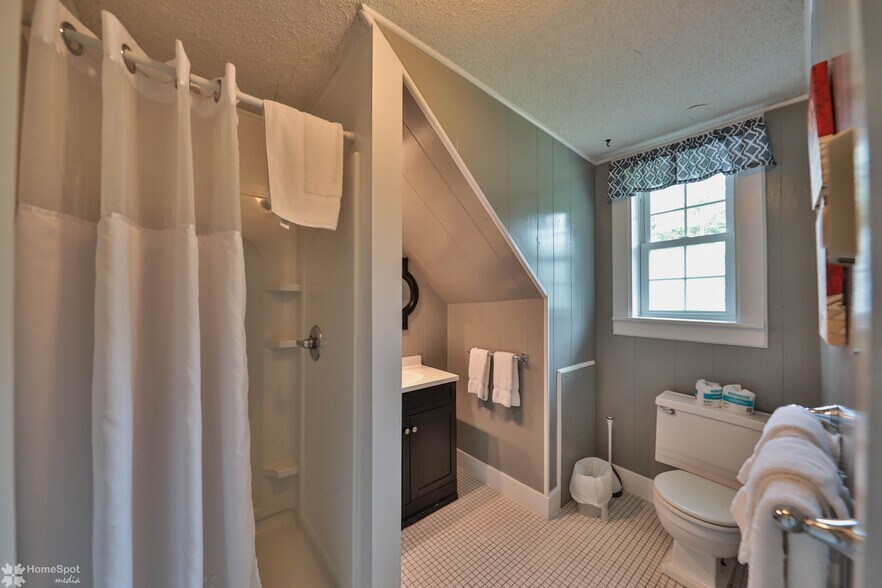 More Photos Of 2468 Route 390, Canadensis Hospitality For Sale