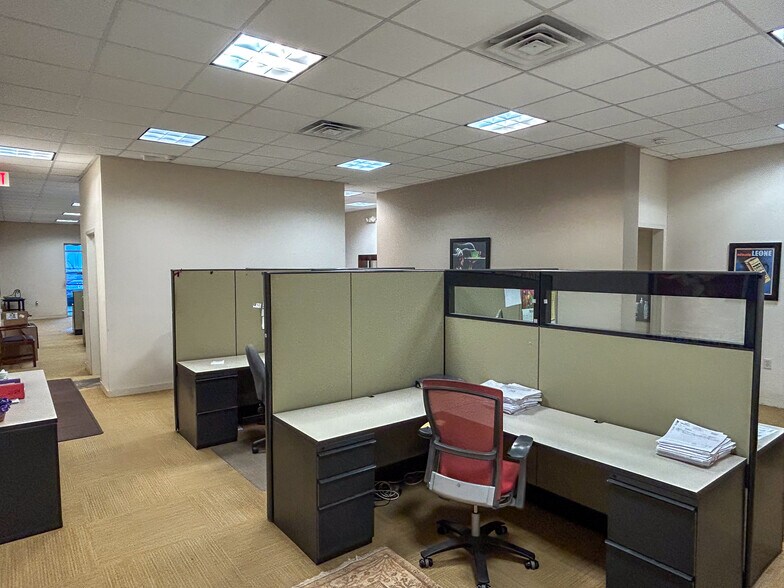 More Photos Of 4273 Domino Ave, North Charleston Warehouse For Lease