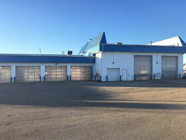 More Photos Of 10620 117 Av, Grande Prairie Carwash For Sale