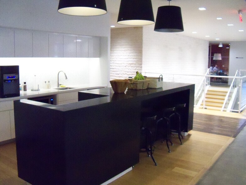 More Photos Of 60 E South Temple, Salt Lake City Office For Lease