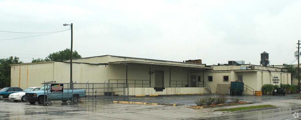 More Photos Of 15445 N Nebraska Ave, Lutz Warehouse For Lease