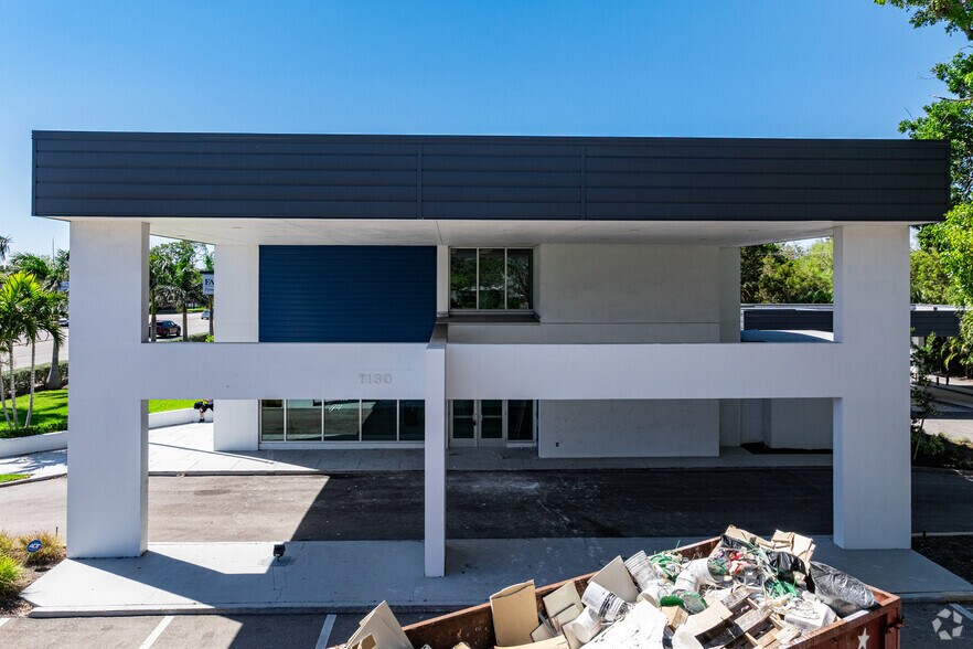 More Photos Of 7130 College Pky, Fort Myers Office For Lease
