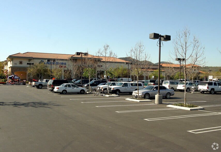 More Photos Of 411-541 S Reino Rd, Newbury Park Unknown For Lease