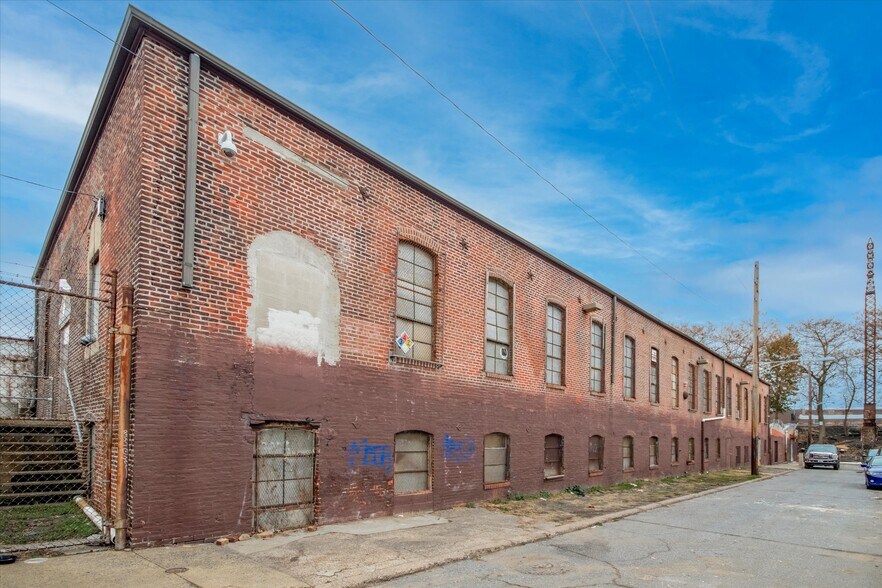 More Photos Of 2103 Wishart st, Philadelphia Warehouse For Sale