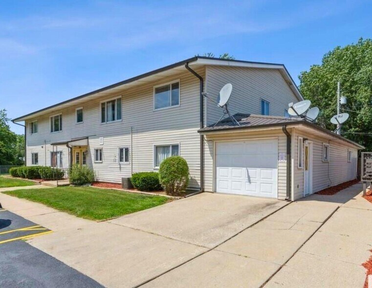 Primary Photo Of 301-306 Larson Ct, Hillsdale Apartments For Sale