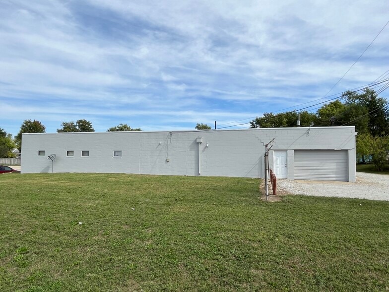 More Photos Of 1105 E Martin St, Indianapolis Flex For Sale