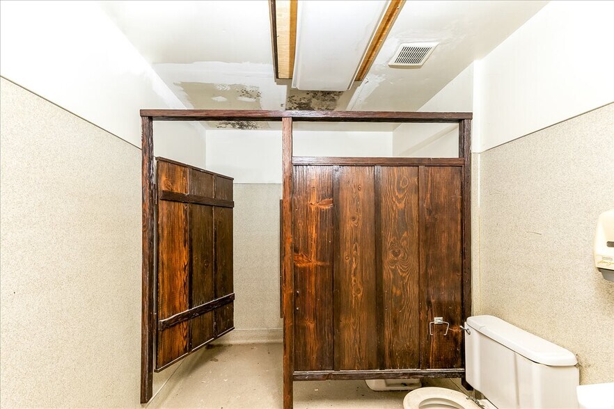 More Photos Of 2080 Smith Flat Rd, Placerville General Retail For Sale