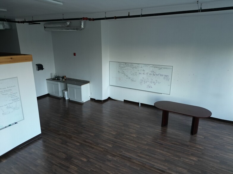 More Photos Of 65 Denzil Doyle Crt, Ottawa Light Distribution For Sale