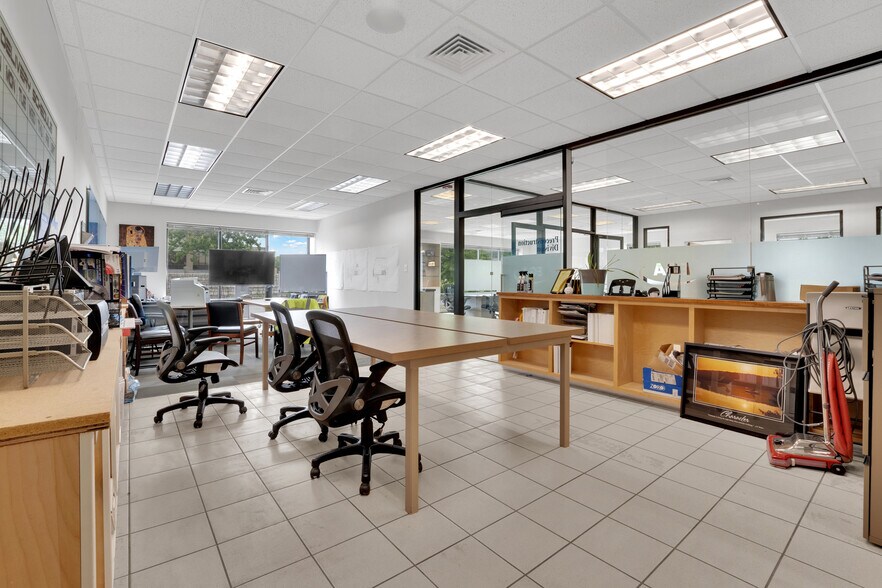 More Photos Of 1326 Progress Dr, Front Royal Flex For Sale