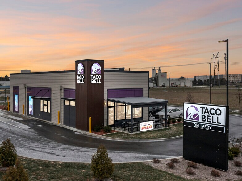 Primary Photo Of 4178 IN-267, Whitestown General Retail For Sale