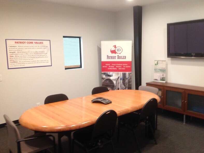 More Photos Of 4120 E Madison St, Phoenix Warehouse For Lease