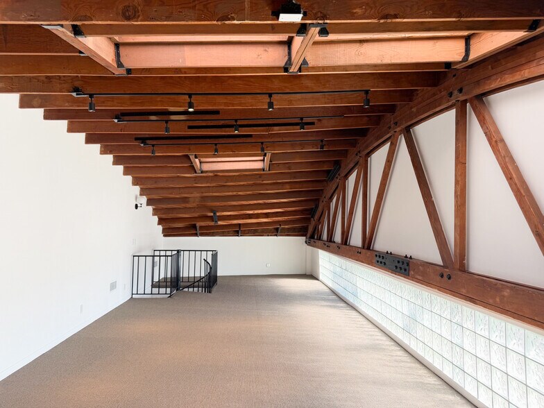 More Photos Of 6819 West Blvd, Inglewood Warehouse For Lease