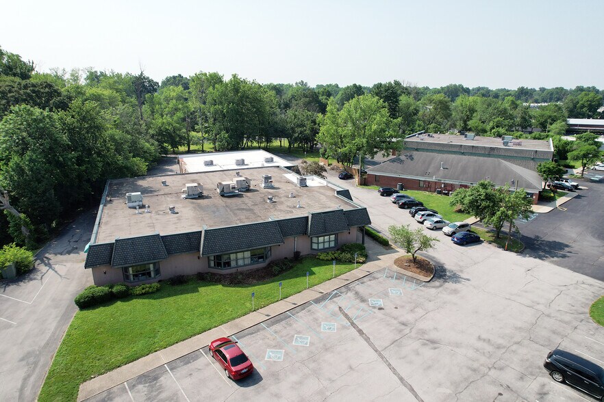 More Photos Of , Jeffersonville Office For Sale