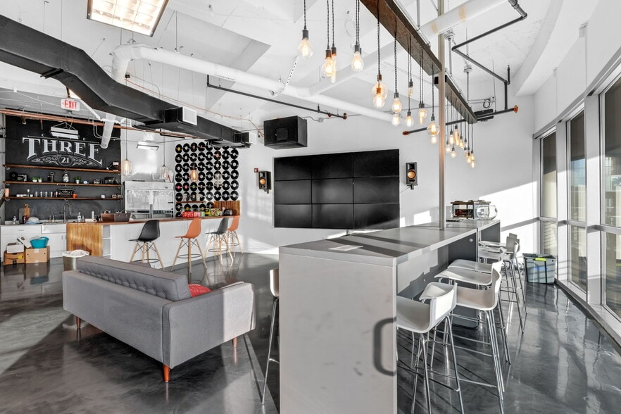 More Photos Of 121-189 S Orange Ave, Orlando Office Residential For Sale