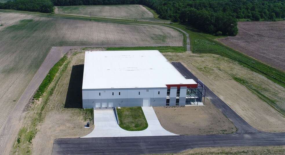 More Photos Of 222 W Broadway Ave, Hillsdale Warehouse For Sale