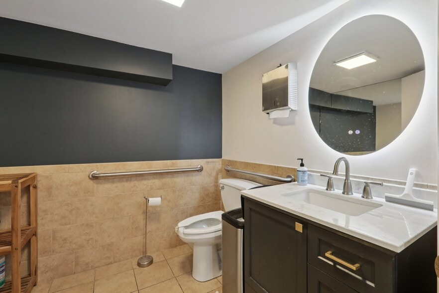 More Photos Of 7-9 Ridgefield, Ridgefield Park Flex For Lease