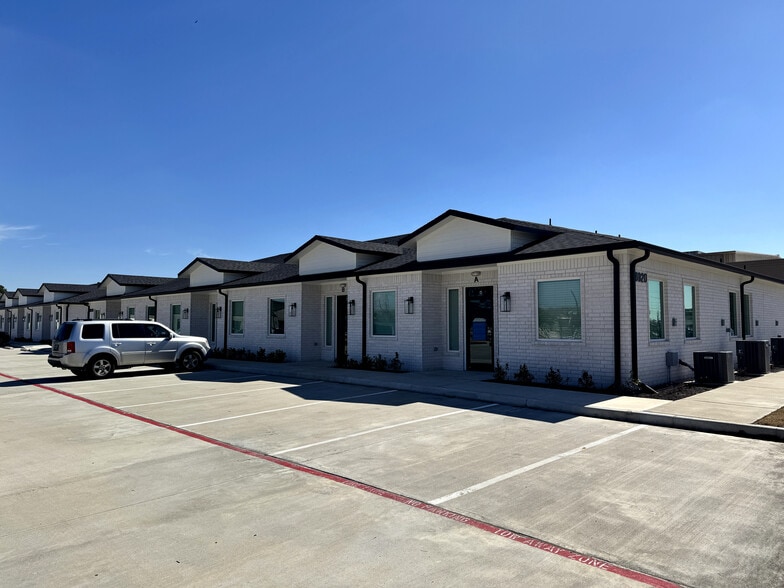 More Photos Of 18920 Kuykendahl Rd, Spring Office For Sale