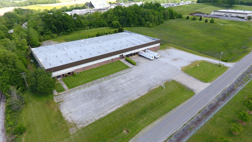Primary Photo Of 170 Spicer Dr, Gordonsville Warehouse For Sale