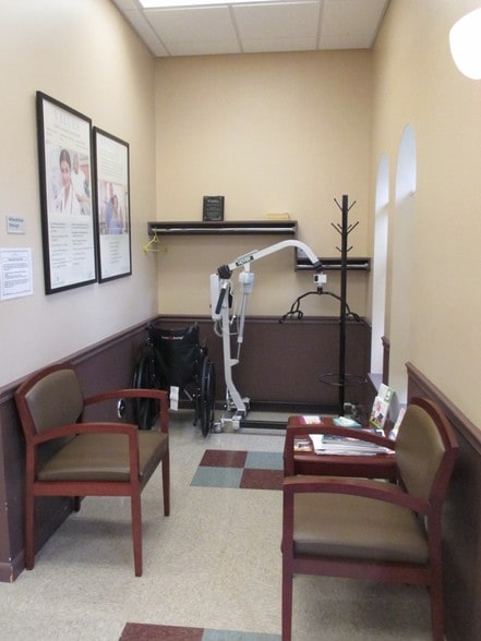 More Photos Of 3021 Eau Gallie Blvd, Melbourne Medical For Lease