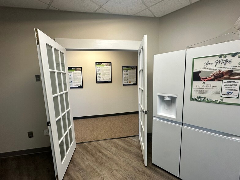 More Photos Of 540 Lake Center Pky, Cumming Office For Lease