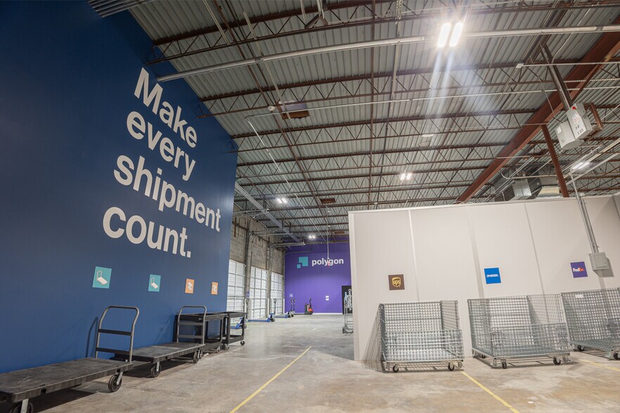 More Photos Of 4900 Calvert St, Dallas Distribution For Lease