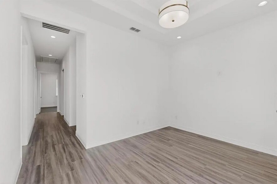 More Photos Of 3951 Alma Rd, McKinney Office For Lease