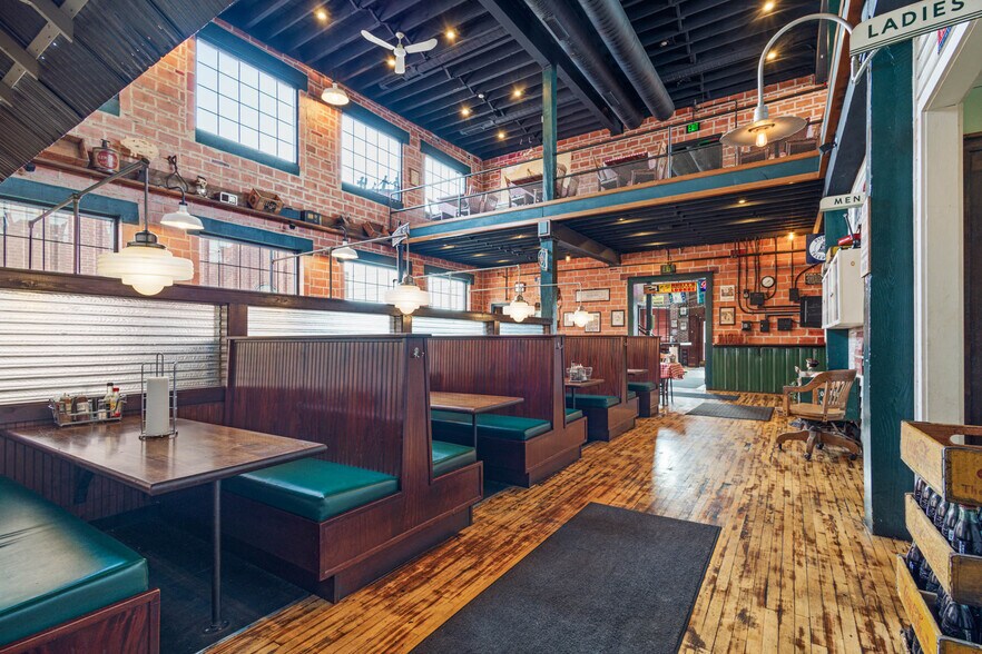 More Photos Of 20 Center St, Batavia Restaurant For Sale