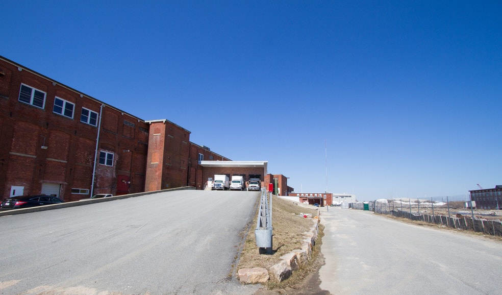 More Photos Of 84 Gifford St, New Bedford Manufacturing For Lease