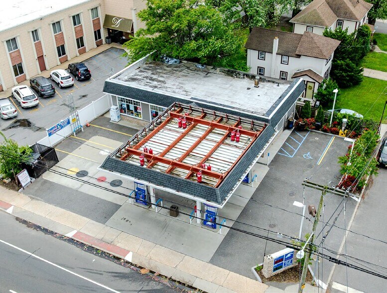 More Photos Of 566 Fulton St, Farmingdale Service Station For Sale
