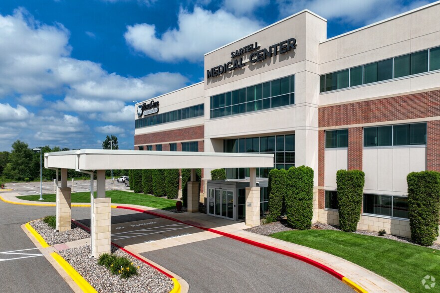 More Photos Of 2251 Connecticut Ave S, Sartell Medical For Lease