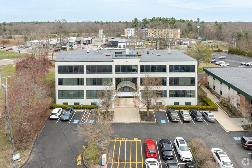 More Photos Of 800 S Main St, Mansfield Office For Lease