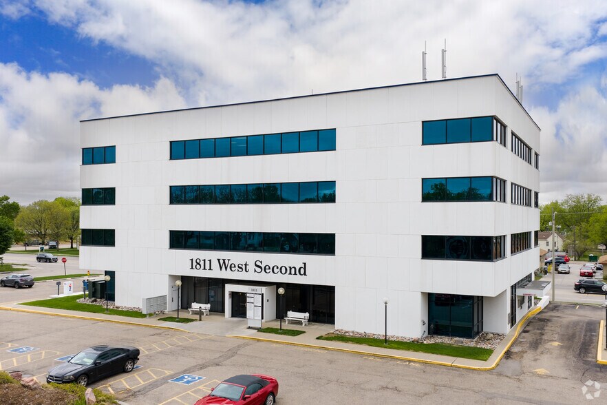 More Photos Of 1811 W 2nd St, Grand Island Office For Lease