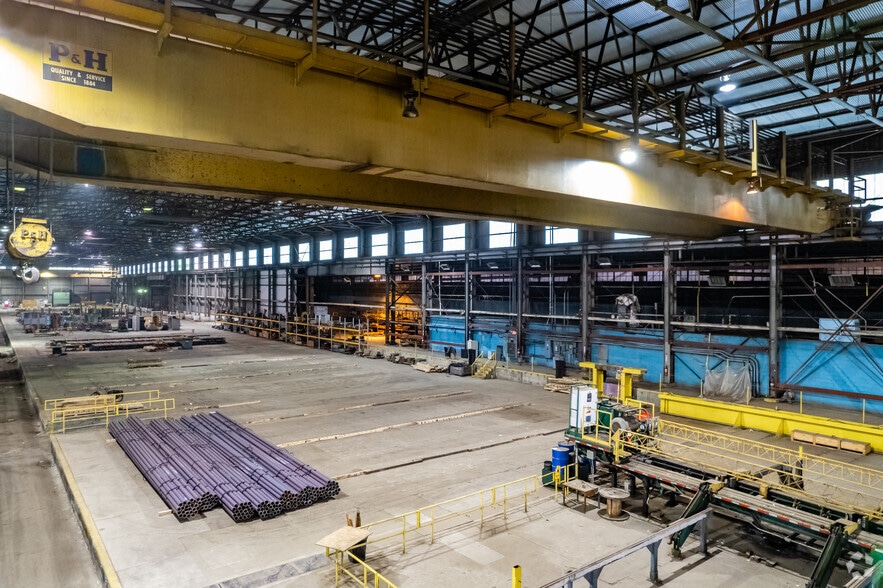 More Photos Of 2301 Duss Ave, Ambridge Unknown For Lease