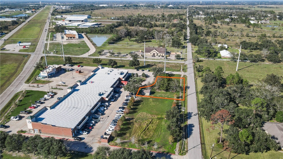 More Photos Of N HWY 35 Bypass, Alvin Land For Sale