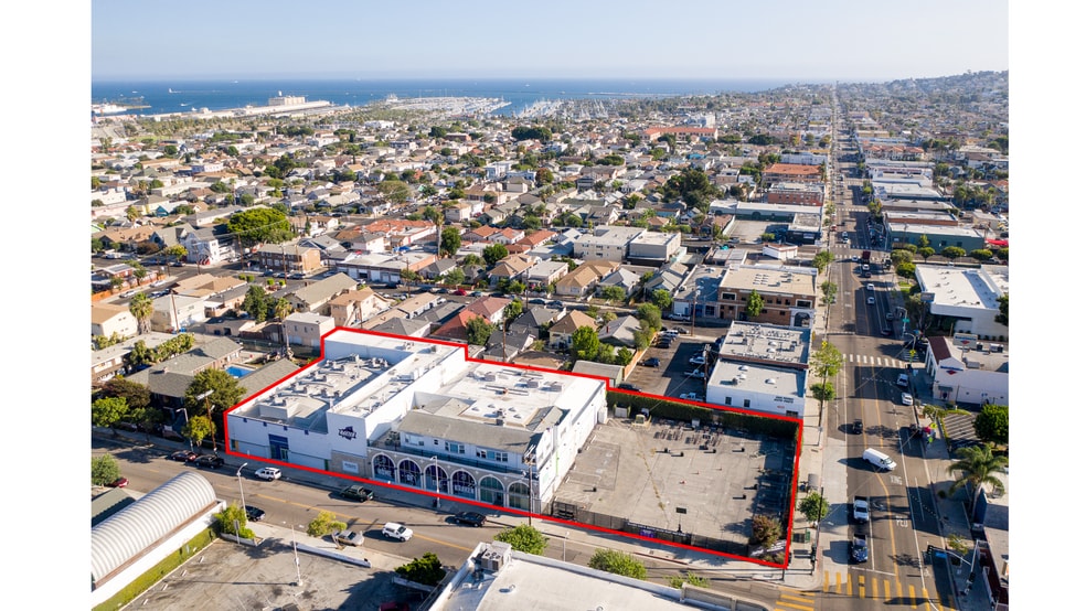 More Photos Of 461 W 9th St, San Pedro Schools For Sale