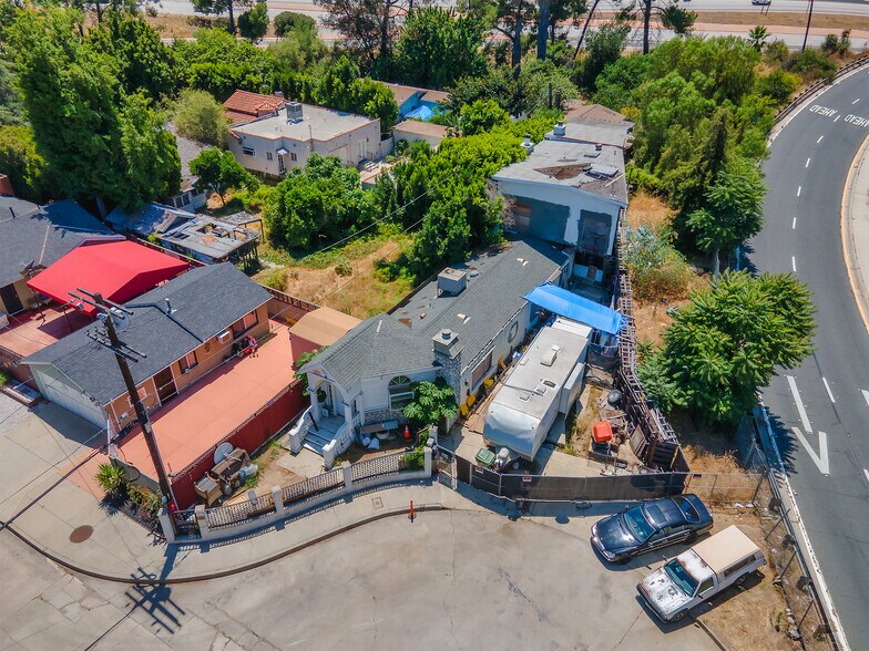 More Photos Of 4463 Bellflower Ave, West Toluca Lake Apartments For Sale