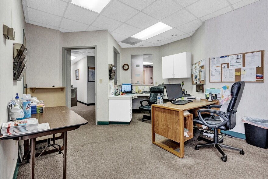 More Photos Of 4171 Marietta St, Powder Springs Medical For Lease