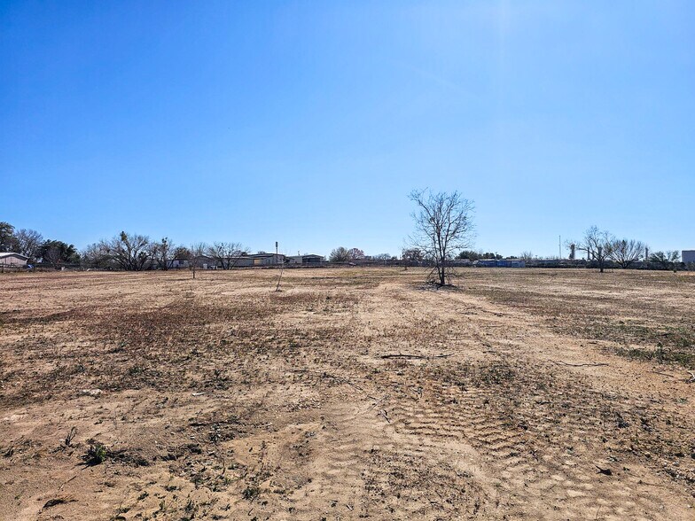 More Photos Of 4440 S Loop 1604 E, Elmendorf Land For Lease