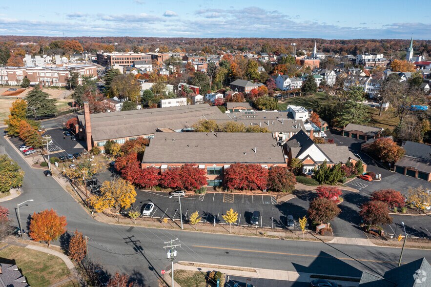 More Photos Of 701 Kenmore Ave, Fredericksburg Office For Lease