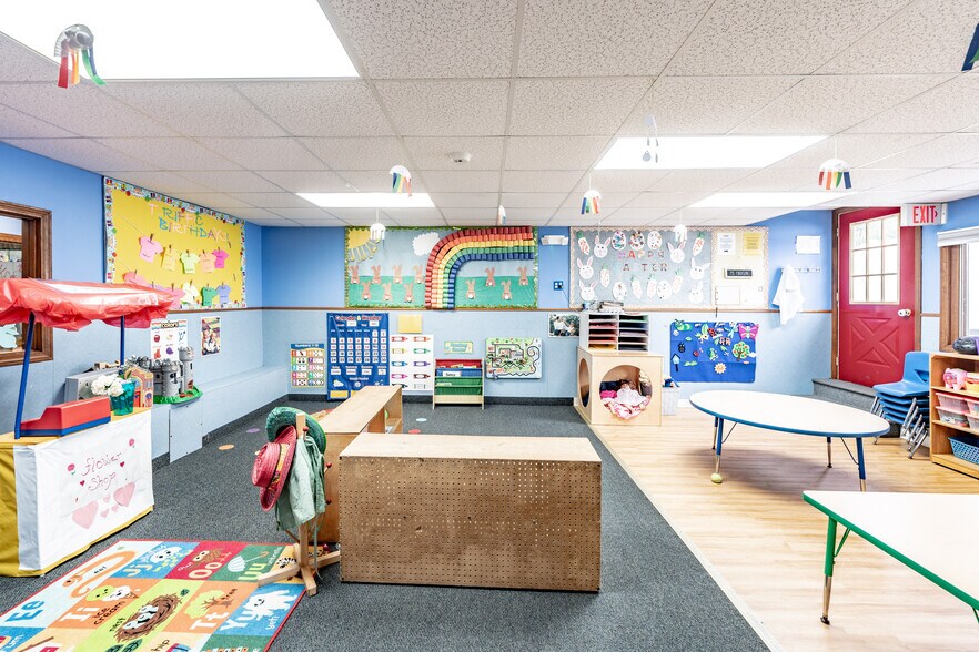 More Photos Of 1251 E Mountain Rd, Westfield Daycare Center For Sale