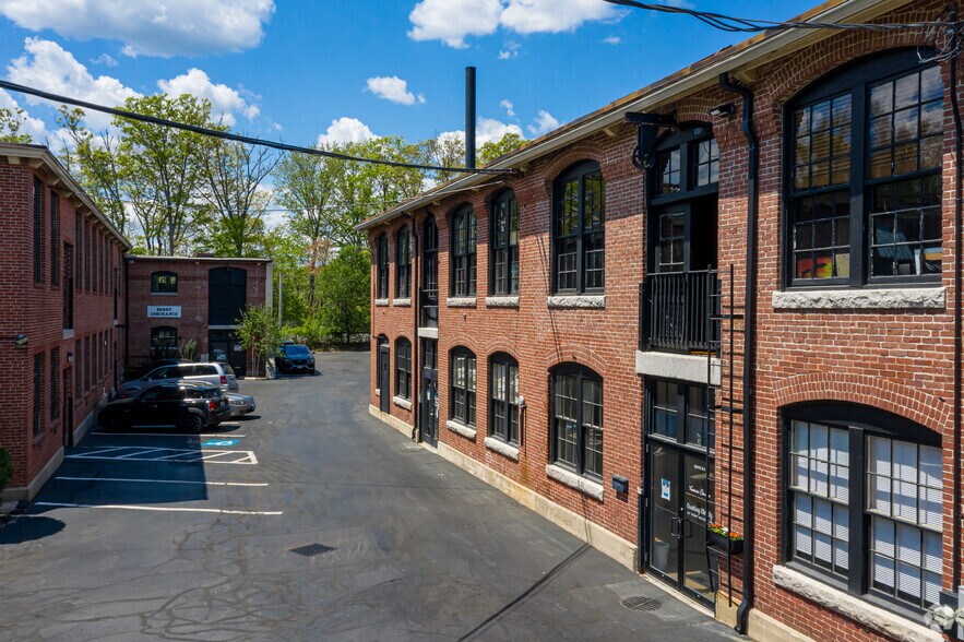 More Photos Of 31 Hayward St, Franklin Industrial For Lease