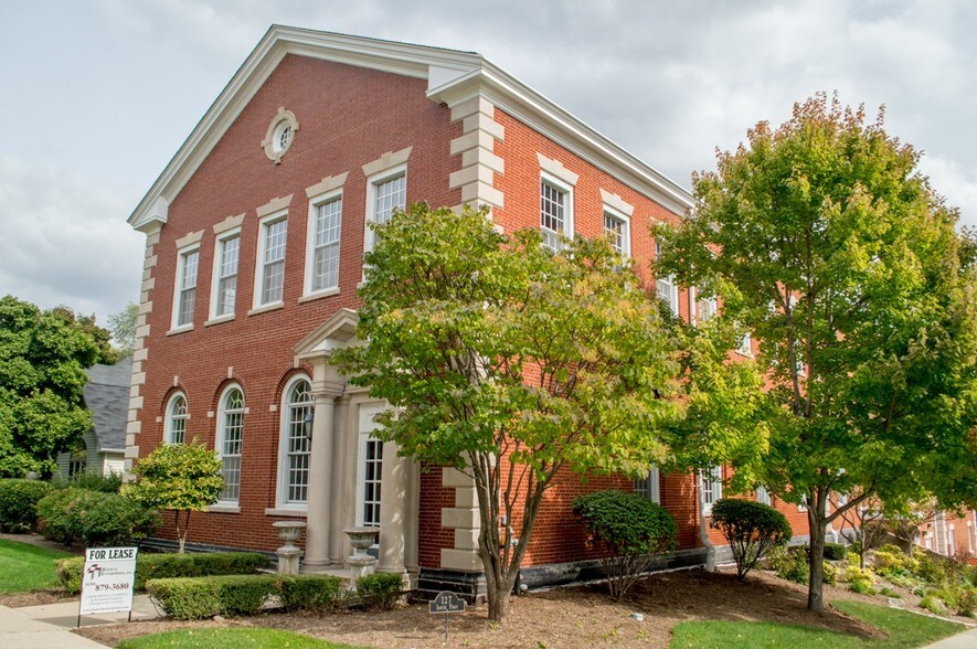 Primary Photo Of 127 S First St, Geneva Office Residential For Lease