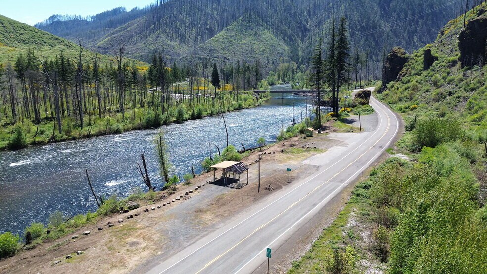 More Photos Of 50660 McKenzie Hwy, Vida Land For Sale