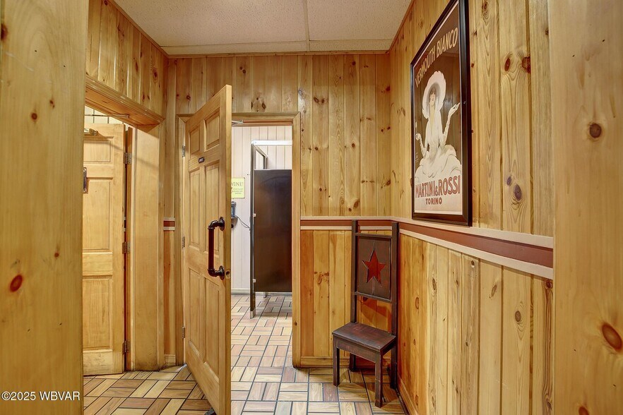 More Photos Of 505 Washington Blvd, Williamsport Restaurant For Sale